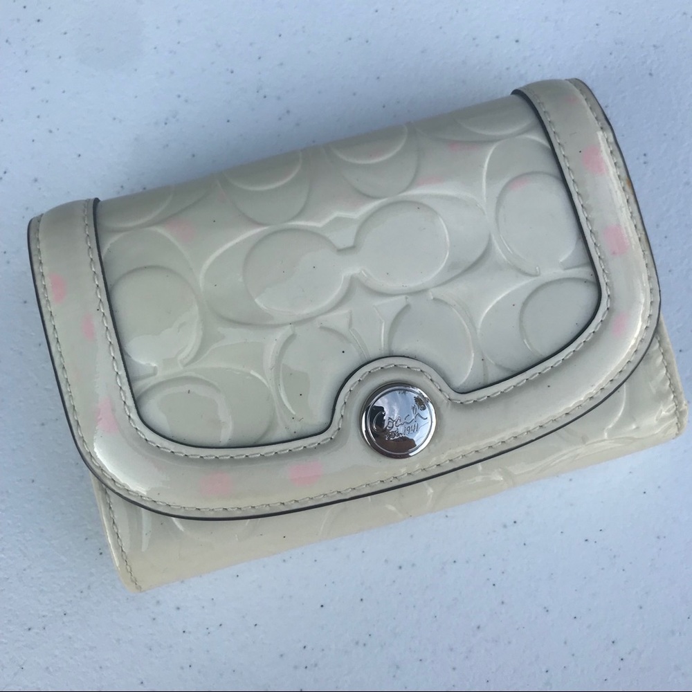 Coach White Wallet bifold signature Print
